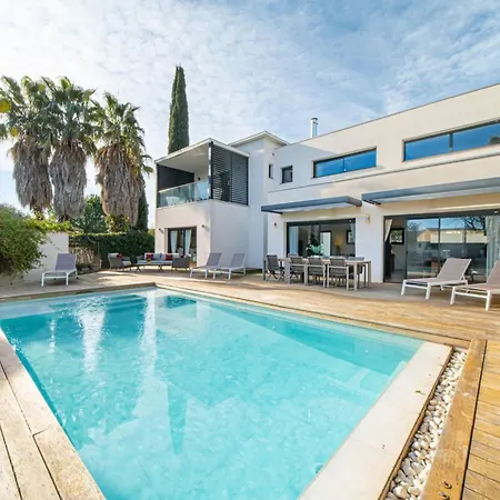 Azurea - At The Gates Of Montpellier - 10 P Villa *